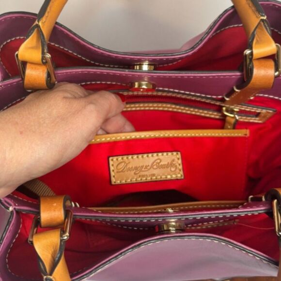 Dooney & Bourke Wexford Purple Tan Leather Large Purse Crossbody Shoulder Bag - Picture 7 of 8